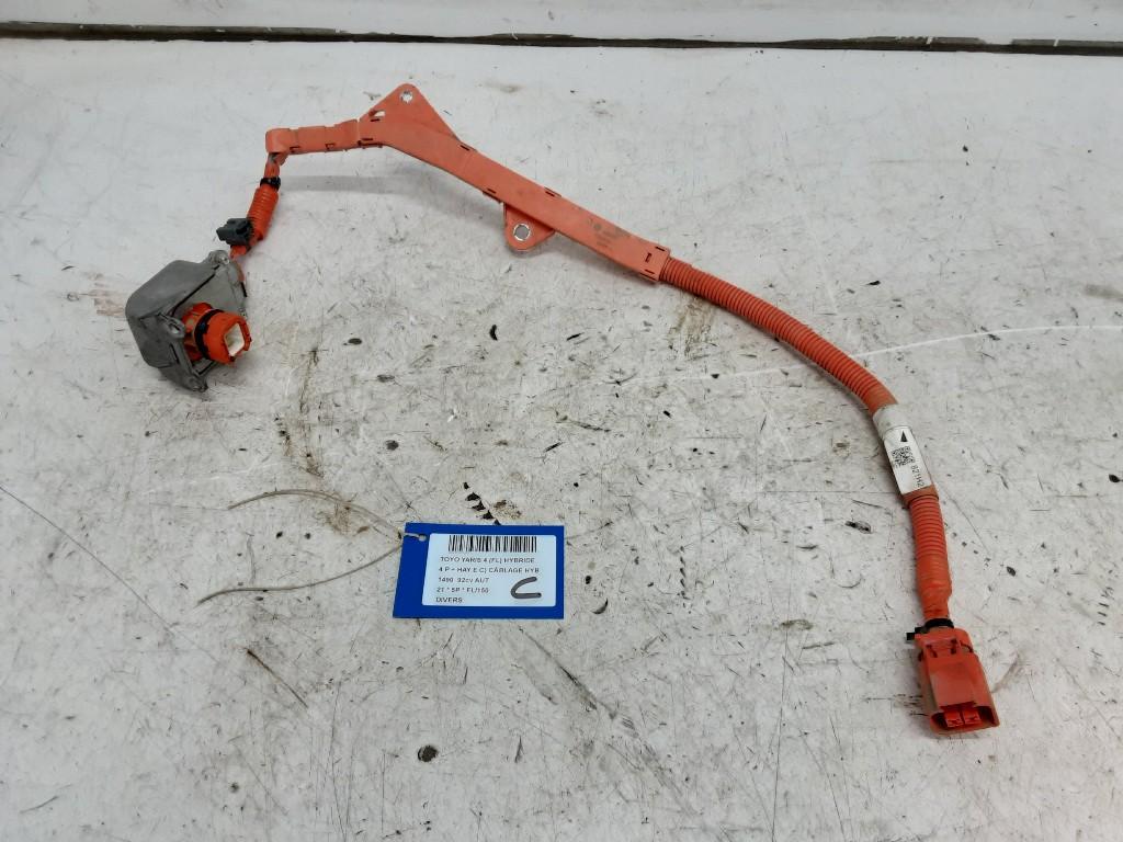 DIVERS DIVERS Toyota Yaris IV (P21 / PA1 / PH1) (01-2020/-), Autos : Pièces & Accessoires, Utilisé, Toyota