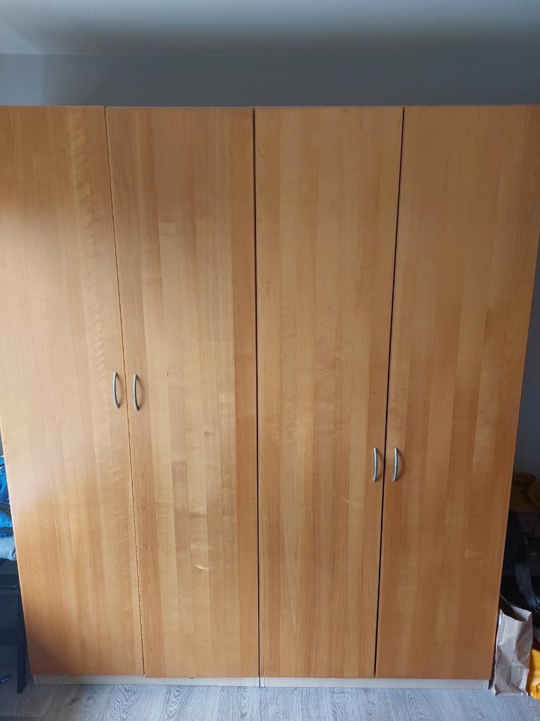 Pax kleerkast, Ophalen