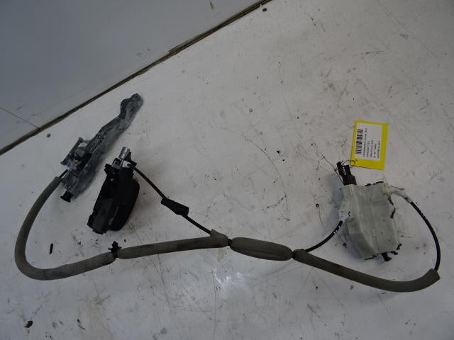 SERRURE DE PORTE RODS ARRIÈRE DROIT Berlingo (5376N1181I4), Utilisé, Citroën