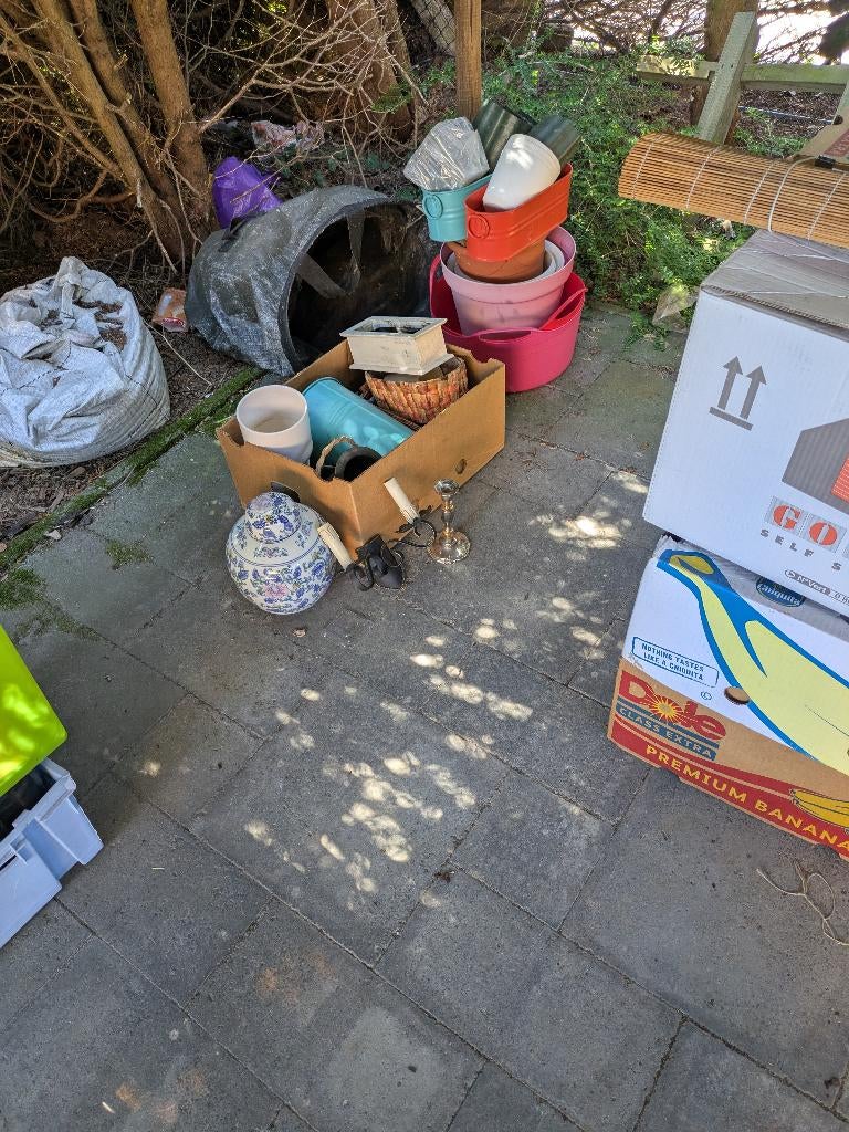 Garage Sale avant déménagement, Enlèvement, Utilisé