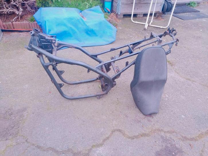 Kawasaki ER5 frame/chassis en zadel, Motoren, Onderdelen | Kawasaki, Ophalen