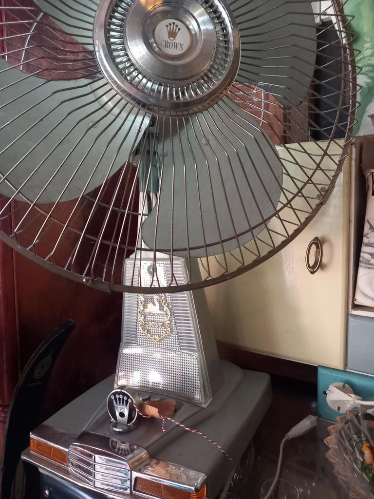 Vintage Crown ventilator, Ophalen