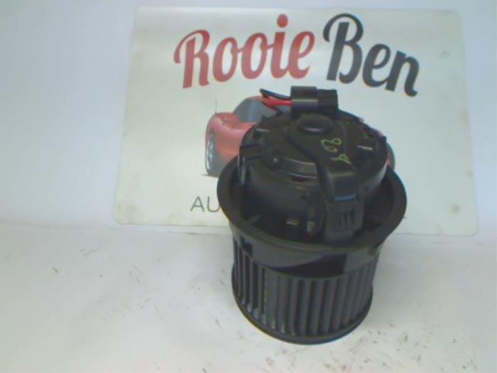 Moteur de ventilation chauffage d'un Peugeot 208, -, 3 mois de garantie, Utilisé, -