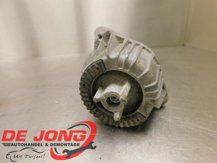Support moteur d'un Mercedes C-Klasse, 3 mois de garantie, Utilisé, -, -