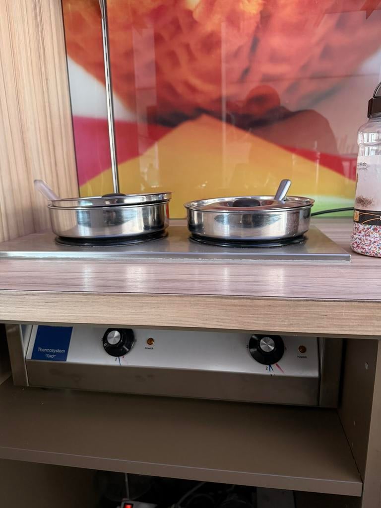 Volledig ijssalon inbedoel, Ophalen, Gebruikt