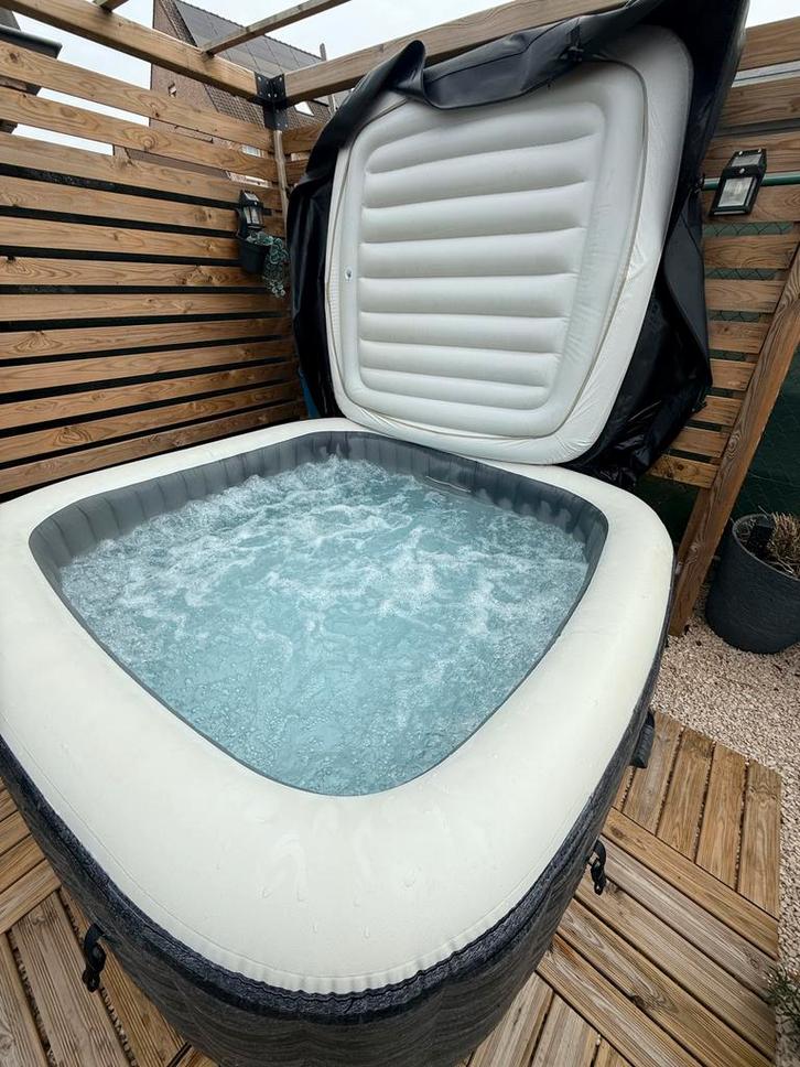 Intex purespa 6personen, Tuin en Terras, Bubbelbaden en Hottubs, Gebruikt, Opblaasbaar, Afdekzeil, Grondzeil, Filter, Ophalen