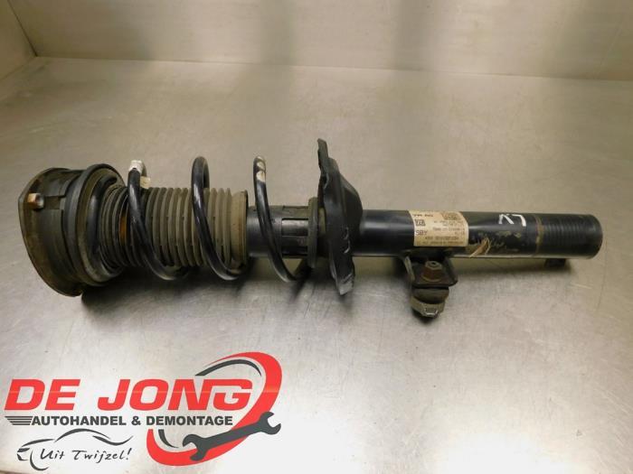 Barre amortisseur avant gauche d'un Volkswagen Polo, Volkswagen, -, 3 mois de garantie, Utilisé