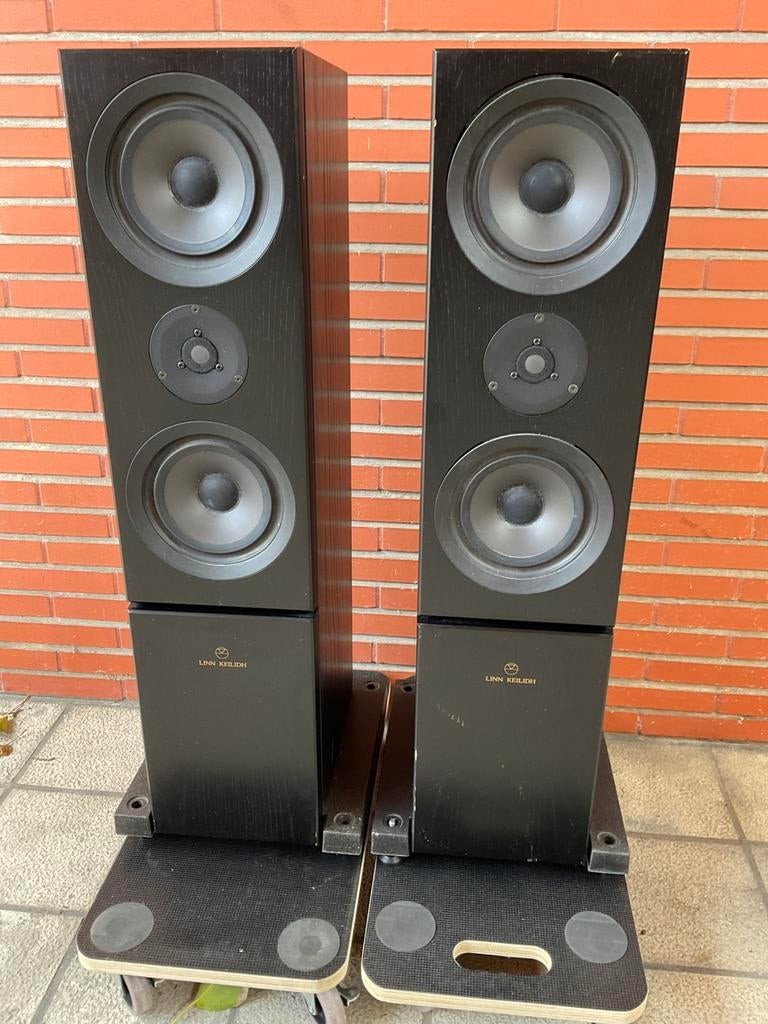 Haut-parleurs Linn Keilidh + pieds Ku  Stone Black Ash, Autres marques, 60 à 120 watts, Enlèvement, Utilisé
