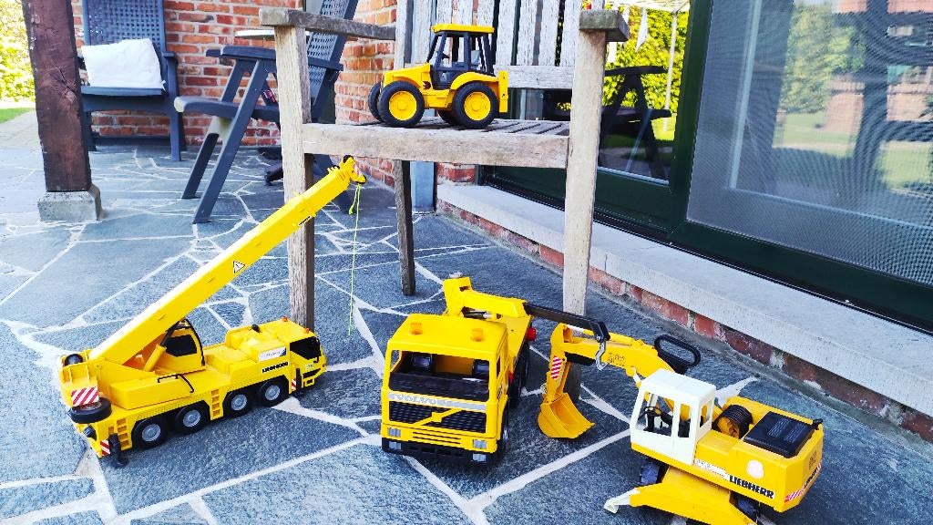 buitenspeelgoed -tractor, kraan camion - 10 €/stuk, Kinderen en Baby's, Speelgoed | Buiten | Los speelgoed, Ophalen, Gebruikt