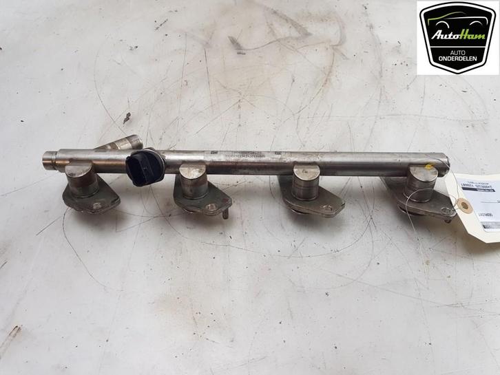 RAMPE D'INJECTION Mercedes-Benz C Estate (S205), Autos : Pièces & Accessoires, Systèmes à carburant, Mercedes-Benz, Utilisé