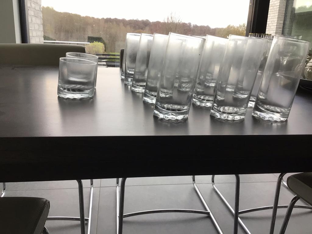 Speciale SCHEVE drinkglazen, Ophalen, Zo goed als nieuw
