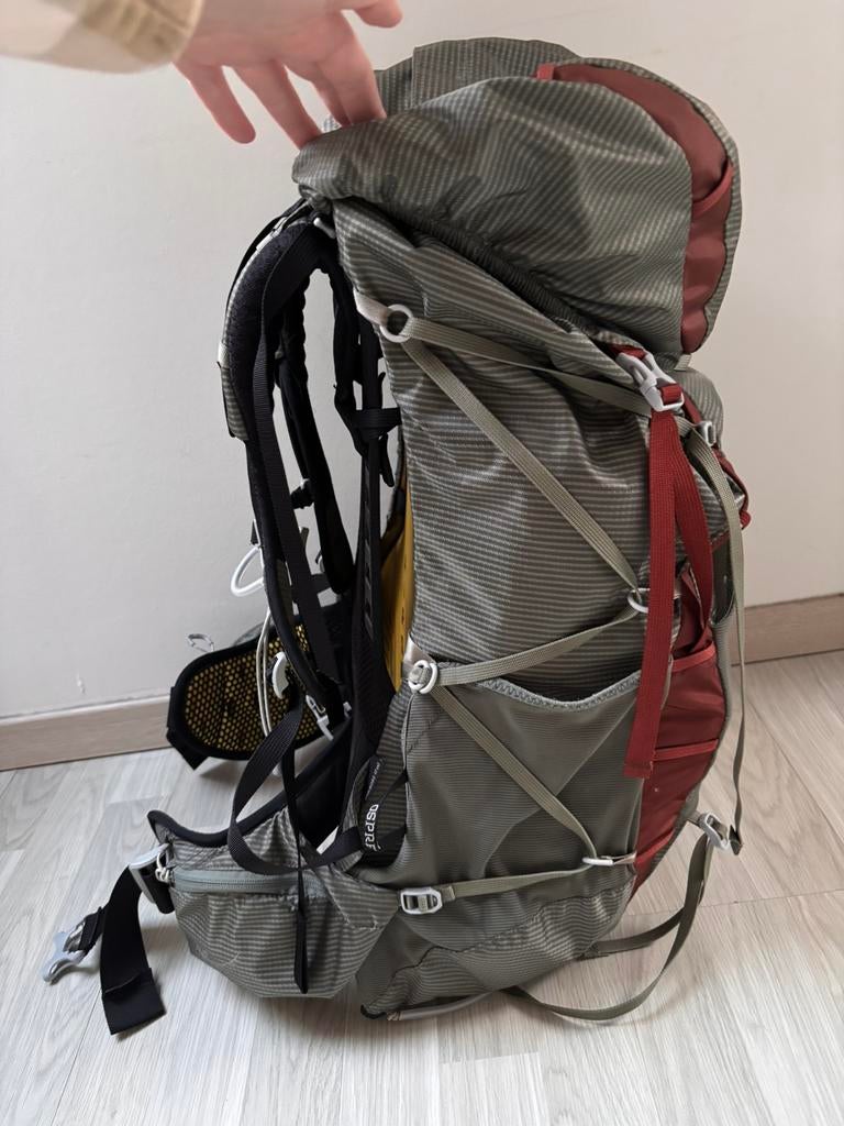 Osprey Eja 48 XS/S, Sports & Fitness, Alpinisme & Randonnée, Enlèvement, Comme neuf