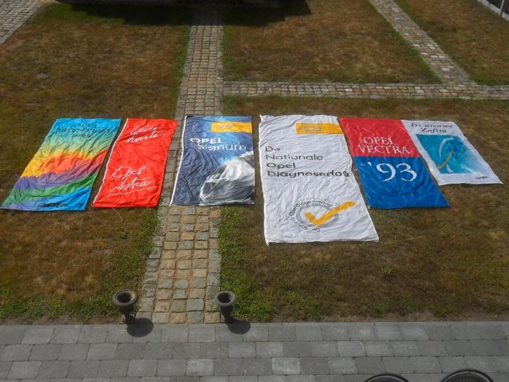 Originele opel banners vlaggen (jaren 90) 2 + 1 GRATIS, Verzamelen, Merken en Reclamevoorwerpen, Zo goed als nieuw, Reclamebord