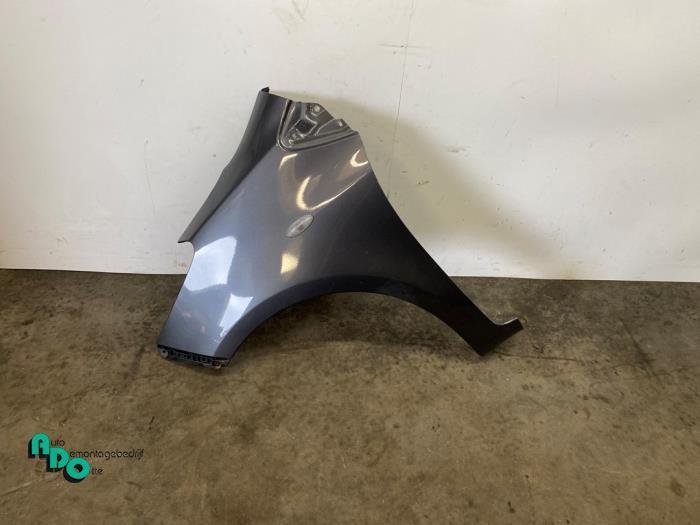 Scherm links-voor van een Toyota Yaris (Yaris 2 09-) (1G3), Auto-onderdelen, Carrosserie, Toyota, Gebruikt, 3 maanden garantie