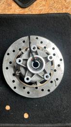 Vespa sprint Primavera wielnaaf remschijf schokbrekerhouder, Ophalen, Vespa