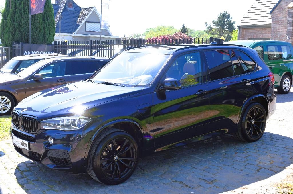 BMW X5 xDrive40e/M SPORT/MEGA FULL/Individual/B&O, Automaat, 230 kW, Blauw, 5 zetels