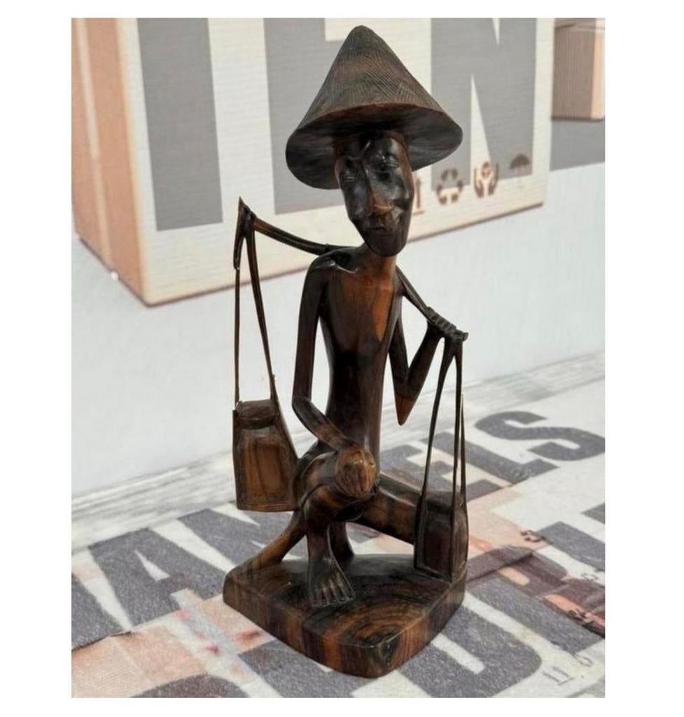 Fermier pêcheur en bois sculpté à la main balinais vintage, Antiquités & Art, Art | Art non-occidental, Enlèvement ou Envoi