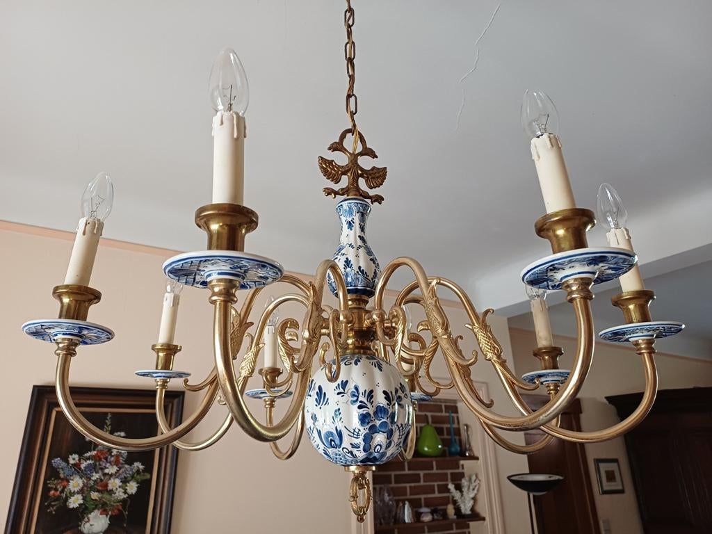 Lustre 8 branches en Delf, Enlèvement