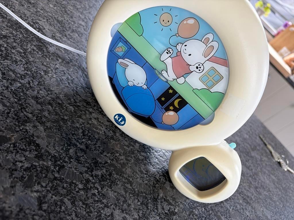 Wekkerradio opstaan met symbolen, Ophalen, Gebruikt, Digitaal