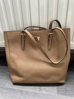 Mooie grote handtas Michael Kors beige/taupe, Handtassen en Accessoires, Tassen | Damestassen, Ophalen, Zo goed als nieuw, Beige
