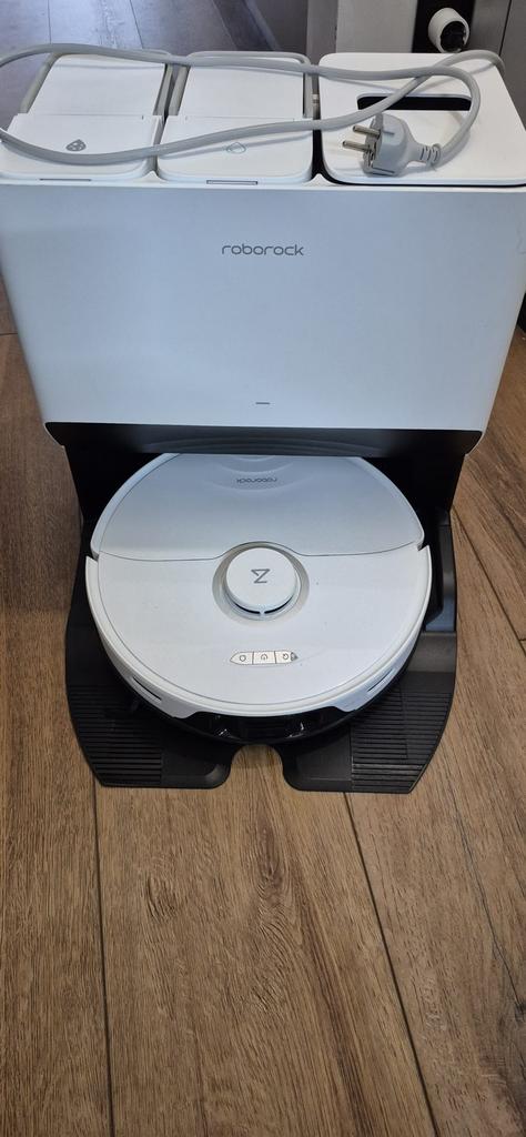 Robot voor zowel droog als nat  in goede staat, Elektronische apparatuur, Stofzuigers, Ophalen, Zo goed als nieuw