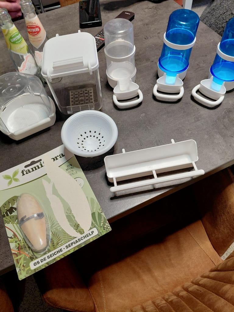 Vogelddrinken en eetbakjes, Jardin & Terrasse, Maisons & Bains d'oiseaux, Enlèvement ou Envoi