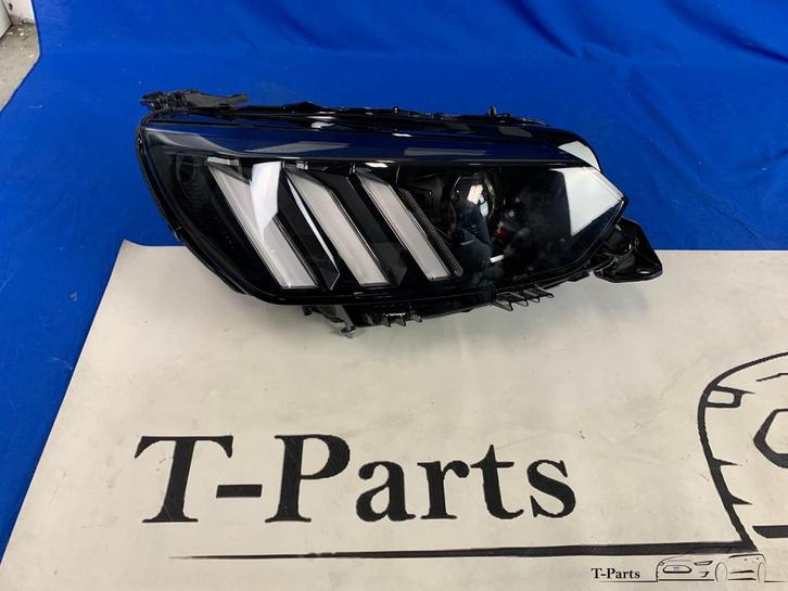 Peugeot 208 rechts koplamp led lamp 9823193480, Auto-onderdelen, Verlichting, Peugeot, Gebruikt