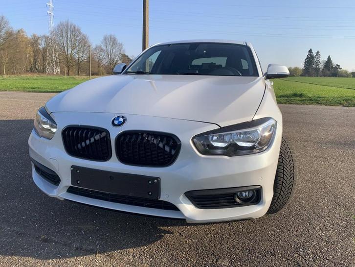 BMW 116i Hatch  115.000 km  2019  1e eigenaar Wit Parelmoer, Auto's, BMW, Particulier, 1 Reeks, Airconditioning, Benzine, Euro 6