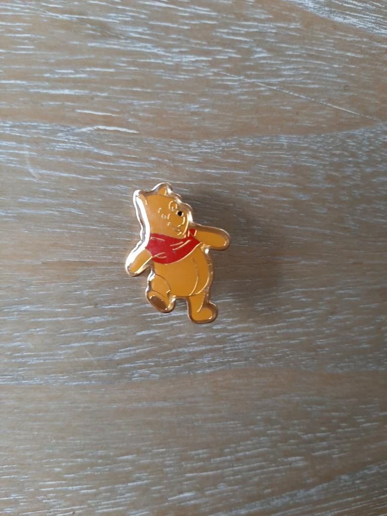 Winnie de Pooh - NIEUW, Collections, Broches, Pins & Badges, Enlèvement, Neuf