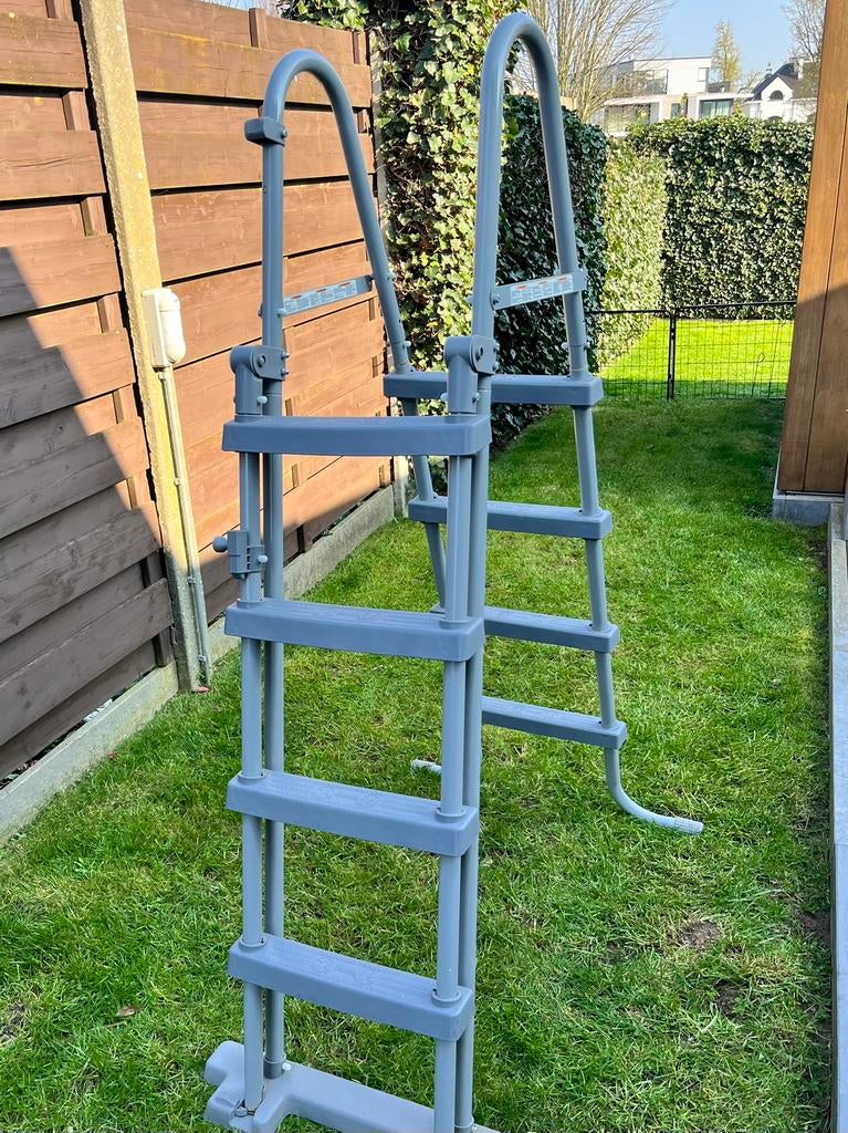 Échelle de piscine, échelle, pool bestway, Jardin & Terrasse, Enlèvement, Comme neuf, Échelle