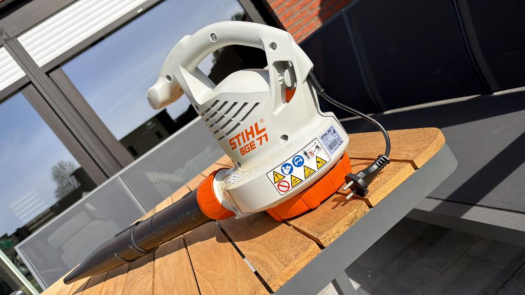 Bladblazer Stihl BGE71, Ophalen, Stihl, Handgedragen, Zo goed als nieuw