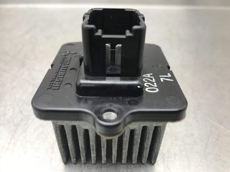 RESISTANCE CHAUFFE Mitsubishi Lancer Sports Sedan (CY / CZ), Utilisé, Mitsubishi