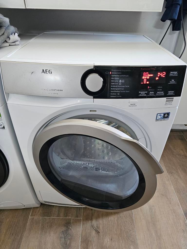 AEG T8DEE84S Warmtepomp A++ Droogkast, Ophalen