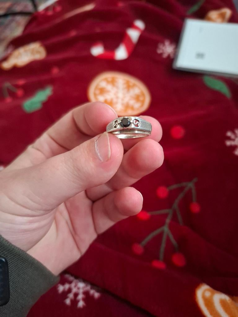 Zilveren heren ring, Neuf, Enlèvement, Avec strass, Homme