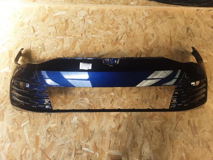 BUMPER VOOR Volkswagen Golf VIII (CD1) (5H0807221J), Auto-onderdelen, Carrosserie, Bumper, Volkswagen, Voor, Gebruikt