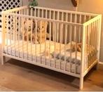 Babybed en accessoires 60x120 wit, Ophalen, Zo goed als nieuw, Ledikant