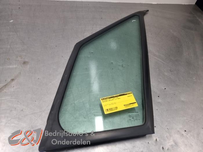 Vitre triangulaire avant gauche d'un Mercedes Sprinter, Autos : Pièces & Accessoires, Vitres & Accessoires, Mercedes-Benz, Utilisé
