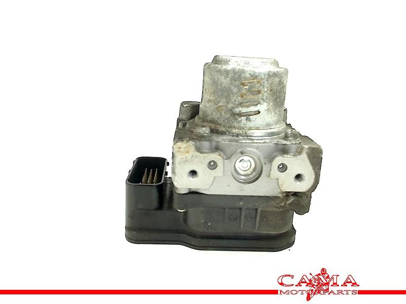 BLOC ABS (FREINS ANTI-BLOCAGE) Honda, Dhr. S. di Majo, Utilisé, Info@cama-motorparts.nl, P.J. Troelstraweg 8 8
3144 CX  MAASSLUIS, NL