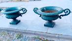 Paire de grands vases de jardin anciens en fonte, Enlèvement, Utilisé