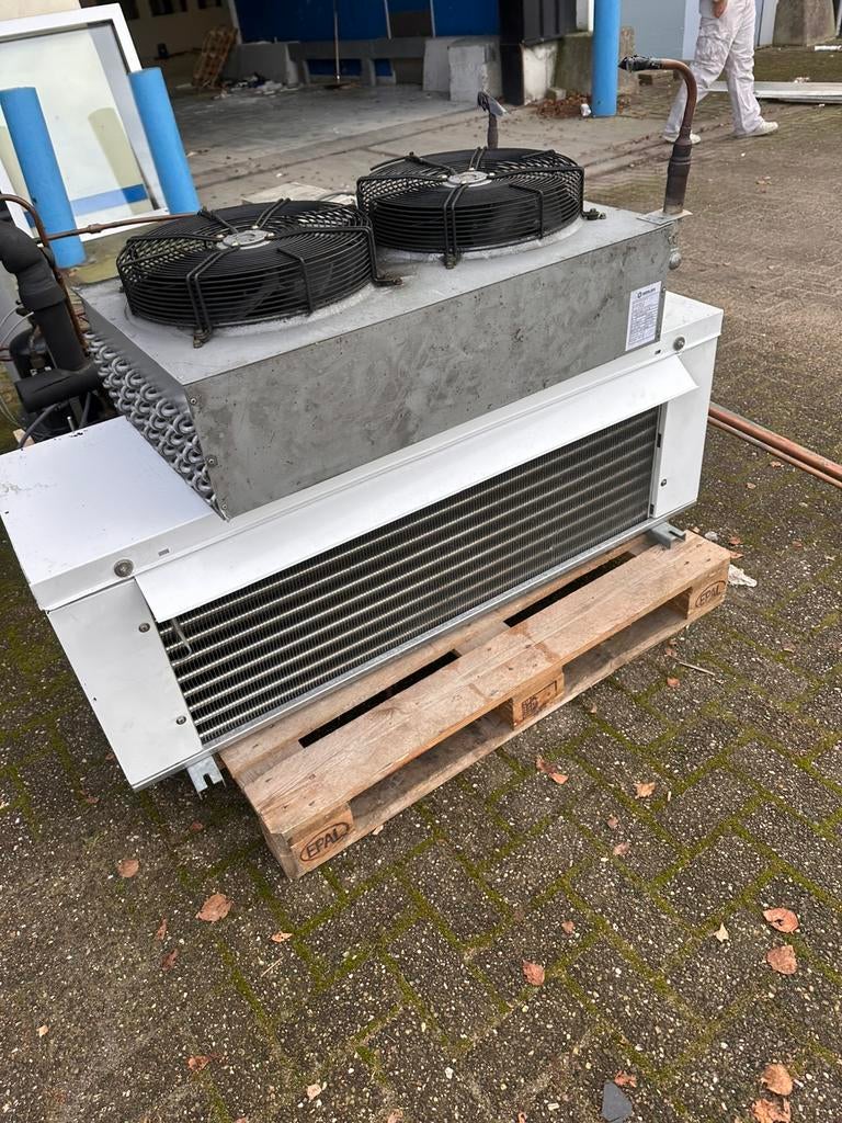 Koeling voor koelcel, Ophalen