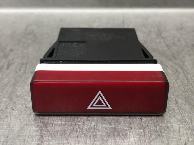 COMMUTATEUR DE FEUX DE DETRESSE Honda HR-V (RU) (|M55804|), Utilisé, Honda