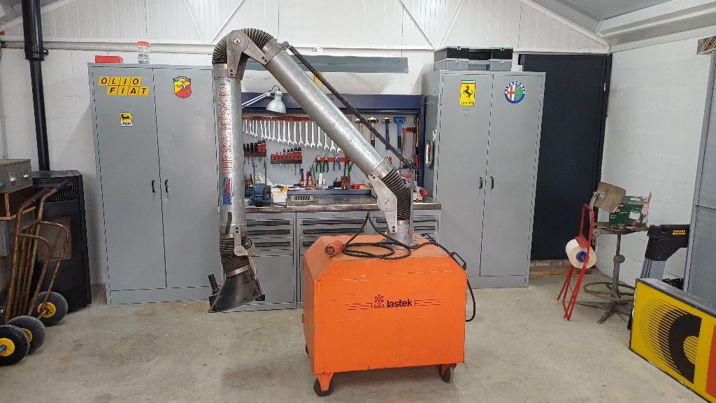 Extracteur de fumée de soudage Lastek. Bon état, Enlèvement, Utilisé, Extracteur