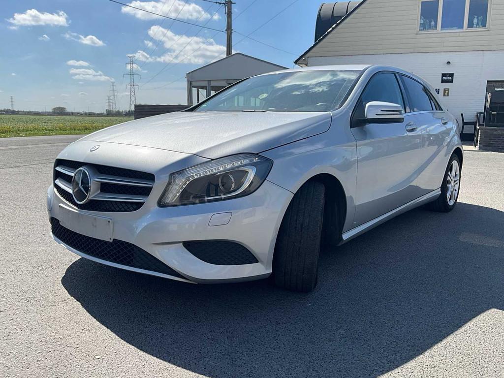 2015 MERCEDES-BENZ A180 CDI 245G Mercedes benzine, Auto's, Gebruikt, Bedrijf, Diesel, Overige carrosserie