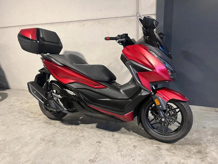 Honda Forza 125 Luxescooter in zeer mooie staat (bj 2022), Motoren, Motoren | Honda, Bedrijf, Scooter, 11 kW of minder