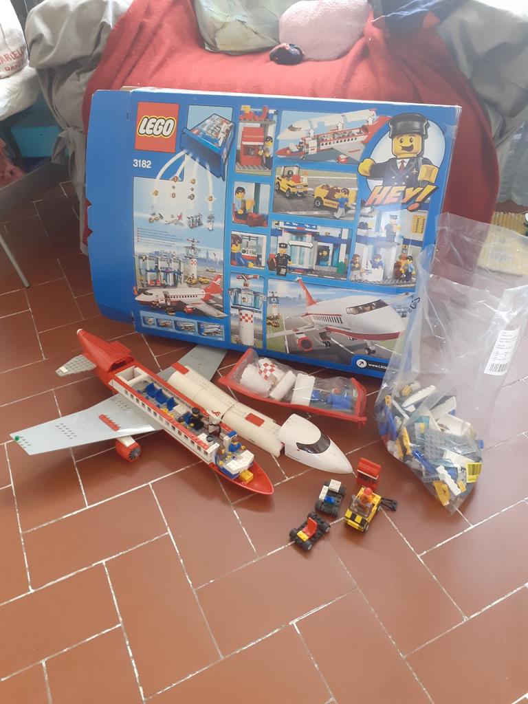 LEGO CITY VLIEGVELD 3182, Ophalen