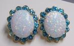 Oorbellen met witte Opaal- 14,80 gram- 14 karaat goud, Handtassen en Accessoires, Oorbellen, Verzenden, Wit, Zo goed als nieuw