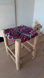 Bijzettafel, krukje uit Fez (Marokko), Ophalen, Zo goed als nieuw