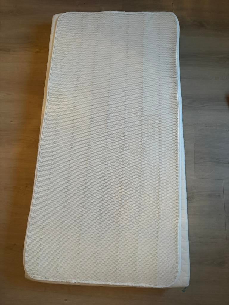 Aerosleep Evolution matras 120 x 60 en Ikea babybed, Enlèvement, Comme neuf, Sommier