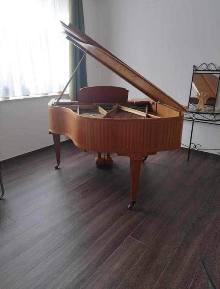 Piano à queue à vendre, Musique & Instruments, Pianos, Utilisé, Piano, Brun, Enlèvement