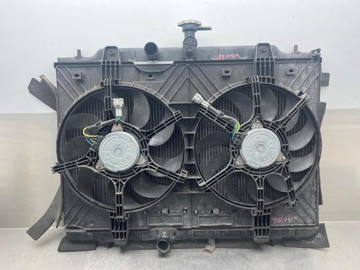 RADIATEUR Nissan X-Trail (T31) (01-2007/11-2013), Auto-onderdelen, Airco en Verwarming, Nissan, Gebruikt